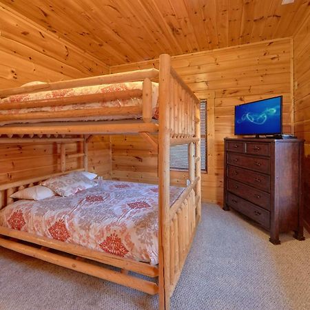Misty Mountain Lodge Holiday Home Gatlinburg Esterno foto